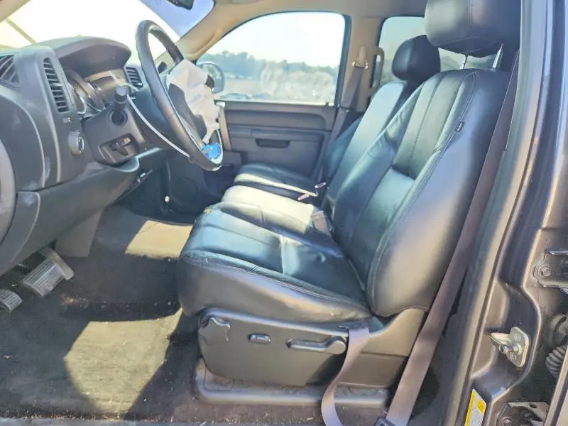 2011 CHEVROLET SILVERADO K1500 LT  