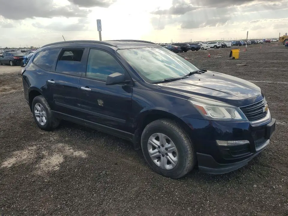 2015 CHEVROLET TRAVERSE LS  