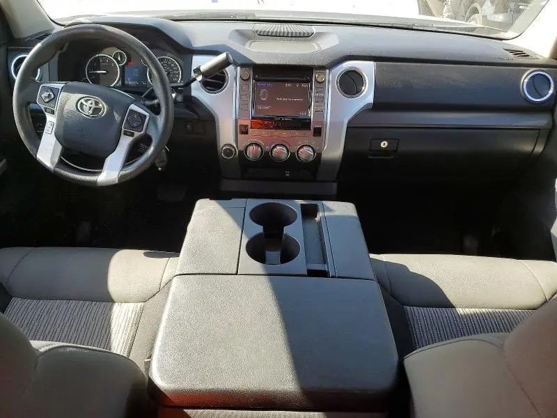 2015 TOYOTA TUNDRA SR5  