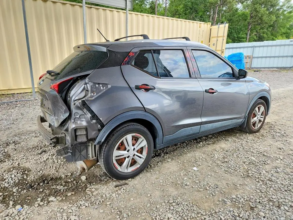 2018 NISSAN KICKS S  