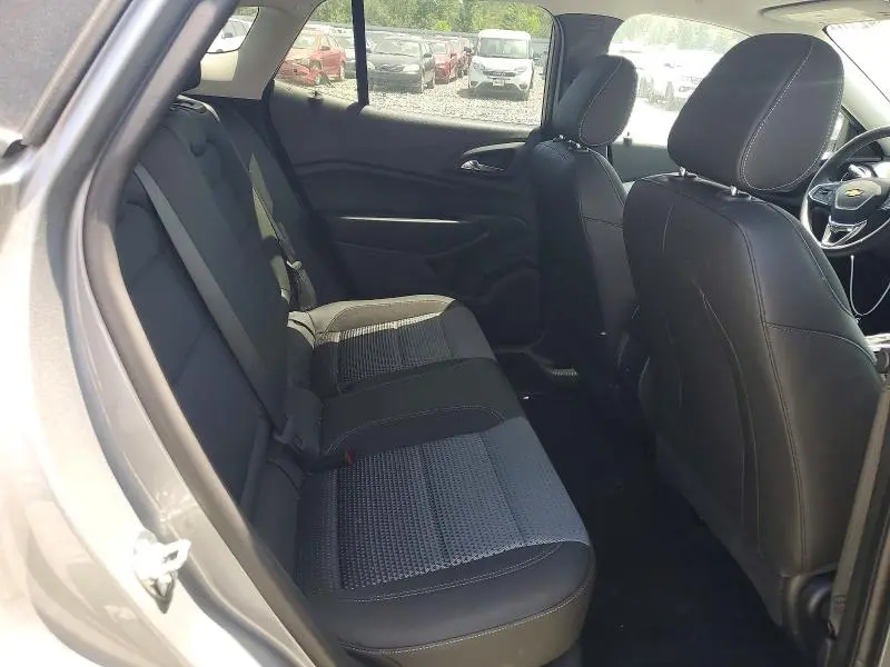 2025 CHEVROLET TRAX 1LT  