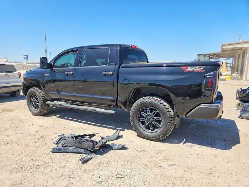 2017 TOYOTA TUNDRA SR5  