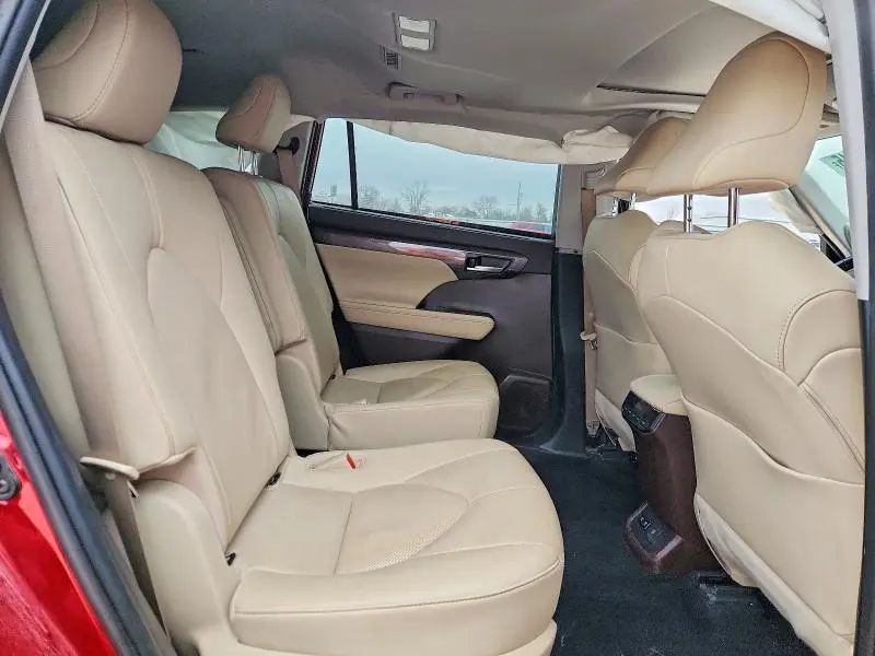 2020 TOYOTA HIGHLANDER LIMITED  