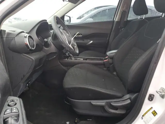 2022 NISSAN KICKS SV  