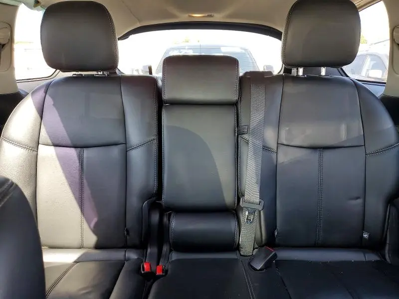 2015 NISSAN PATHFINDER SL  