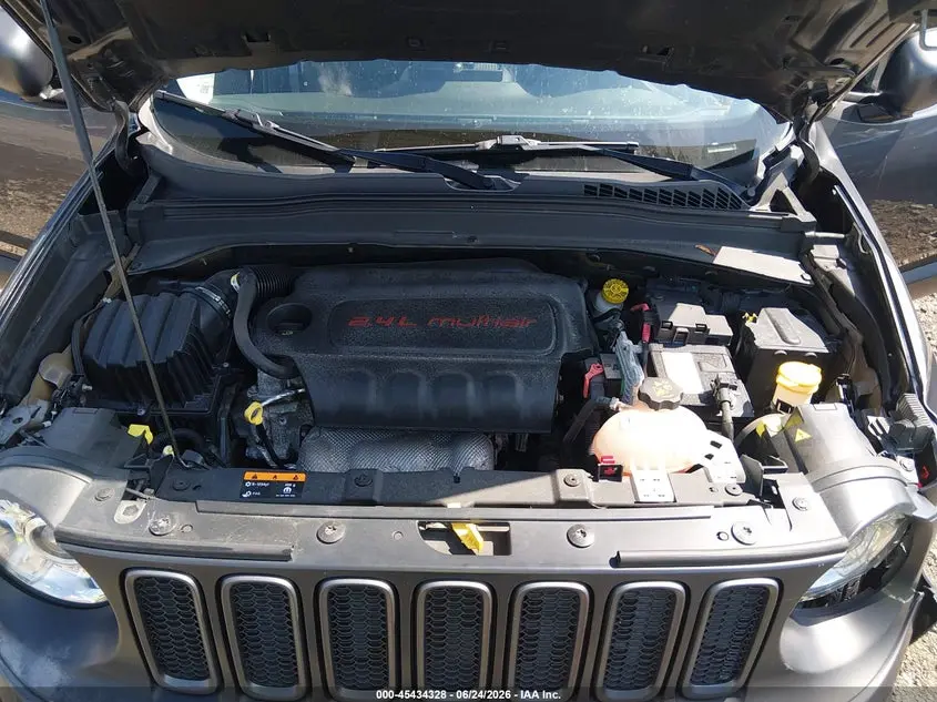 2017 JEEP RENEGADE TRAILHAWK 4X4