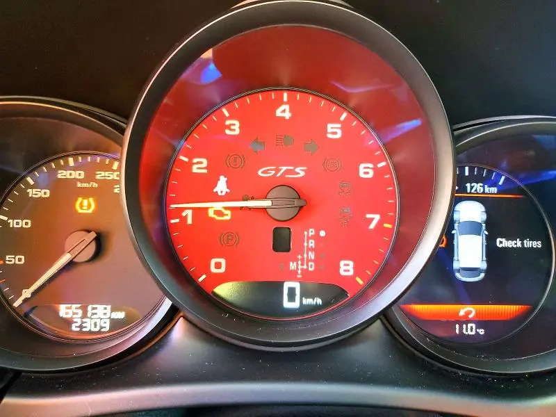 2018 PORSCHE MACAN GTS  