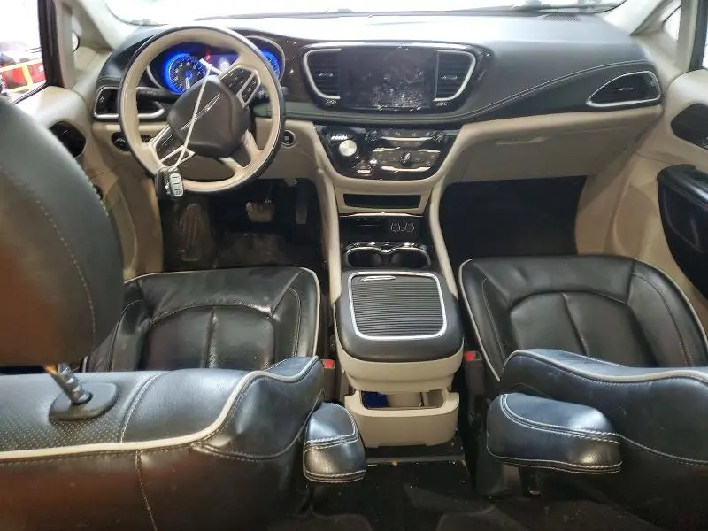 2021 CHRYSLER PACIFICA LIMITED  
