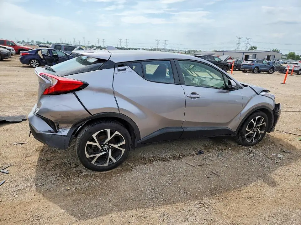 2018 TOYOTA C-HR XLE  