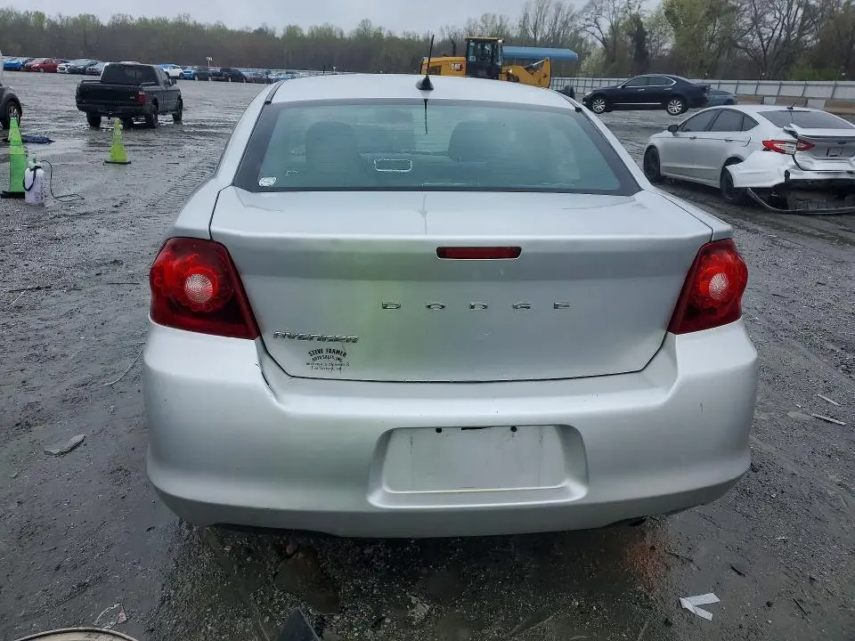 2012 DODGE AVENGER SE  