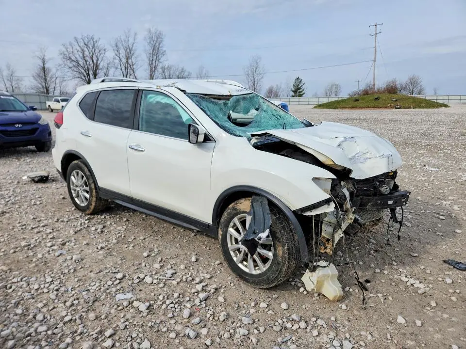 2017 NISSAN ROGUE SV  