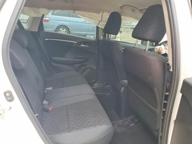 2015 HONDA FIT LX  