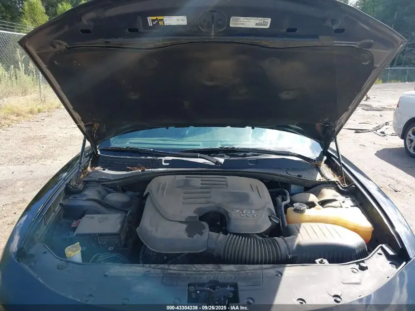 2017 DODGE CHARGER SXT RWD