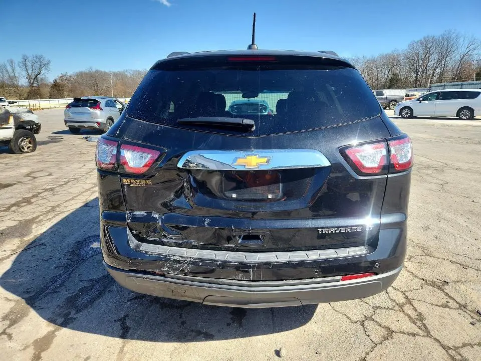 2016 CHEVROLET TRAVERSE LT  