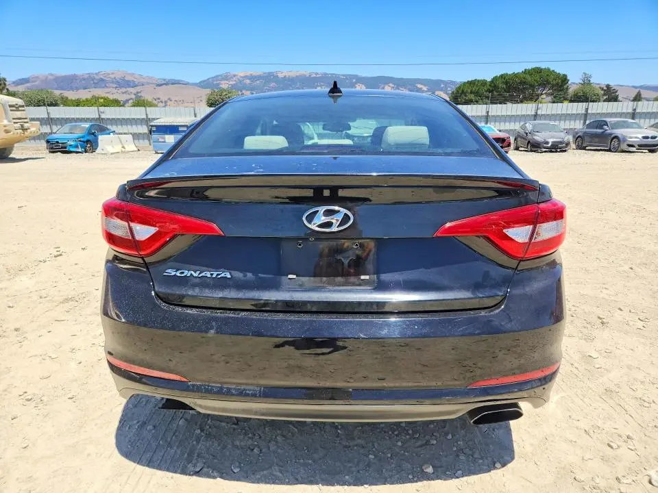 2016 HYUNDAI SONATA SE  