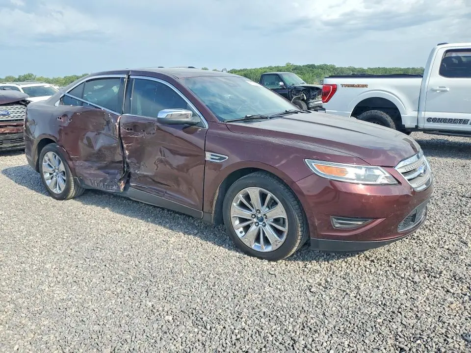 2010 FORD TAURUS LIMITED  
