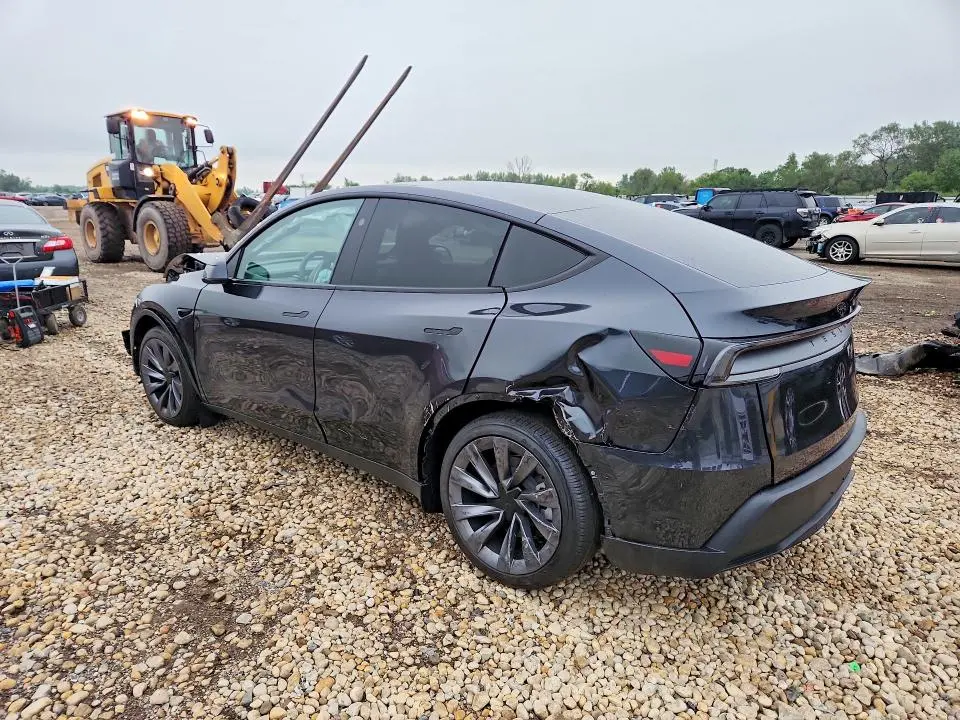 2026 TESLA MODEL Y   