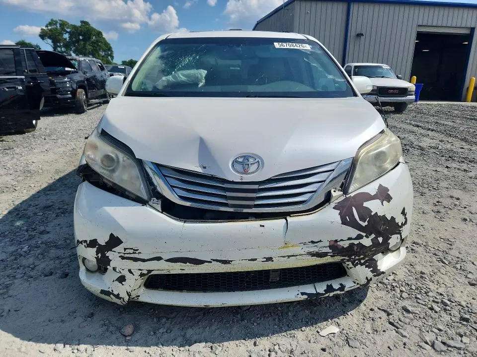 2014 TOYOTA SIENNA LIMITED 7-PASSENGER  