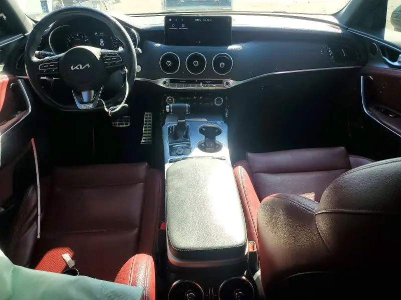 2022 KIA STINGER GT1  