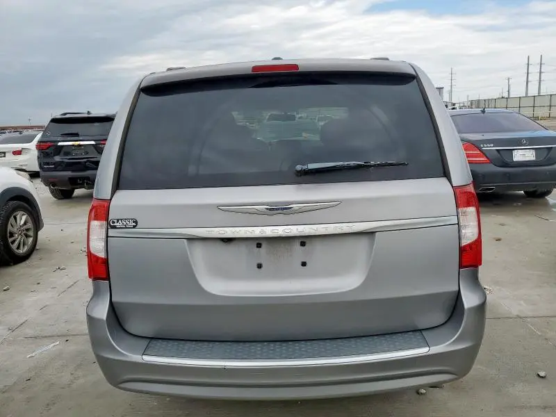 2015 CHRYSLER TOWN & COUNTRY LX  