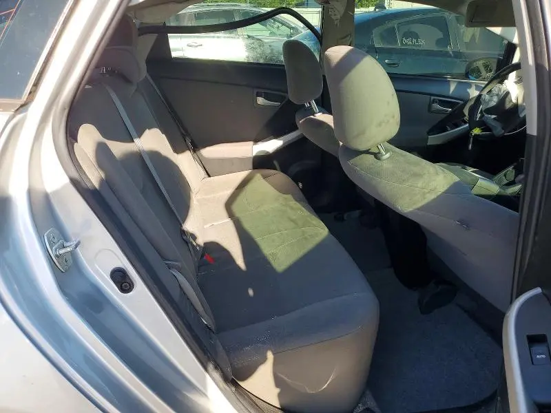 2014 TOYOTA PRIUS THREE  