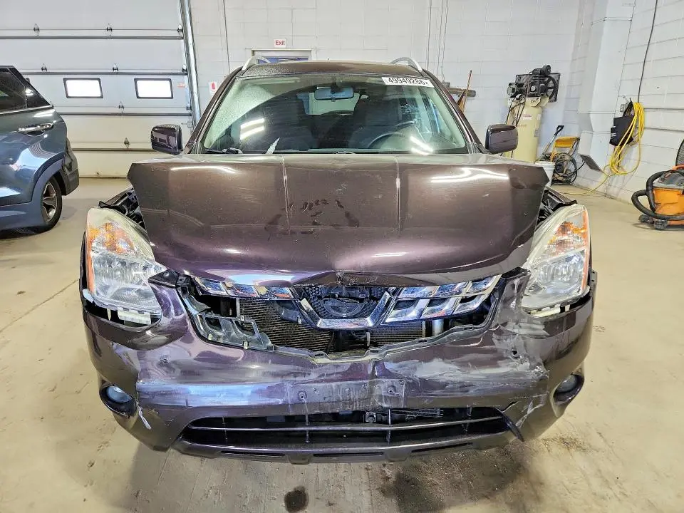 2013 NISSAN ROGUE S  