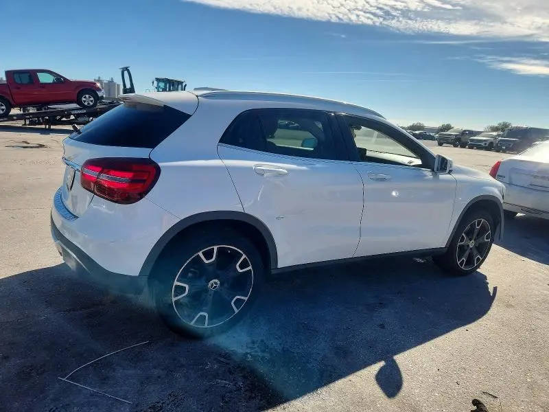 2019 MERCEDES-BENZ GLA 250  