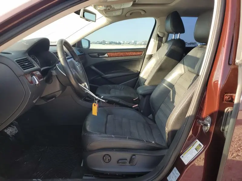 2013 VOLKSWAGEN PASSAT SEL