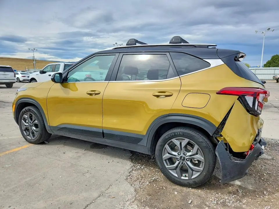 2024 KIA SELTOS S  