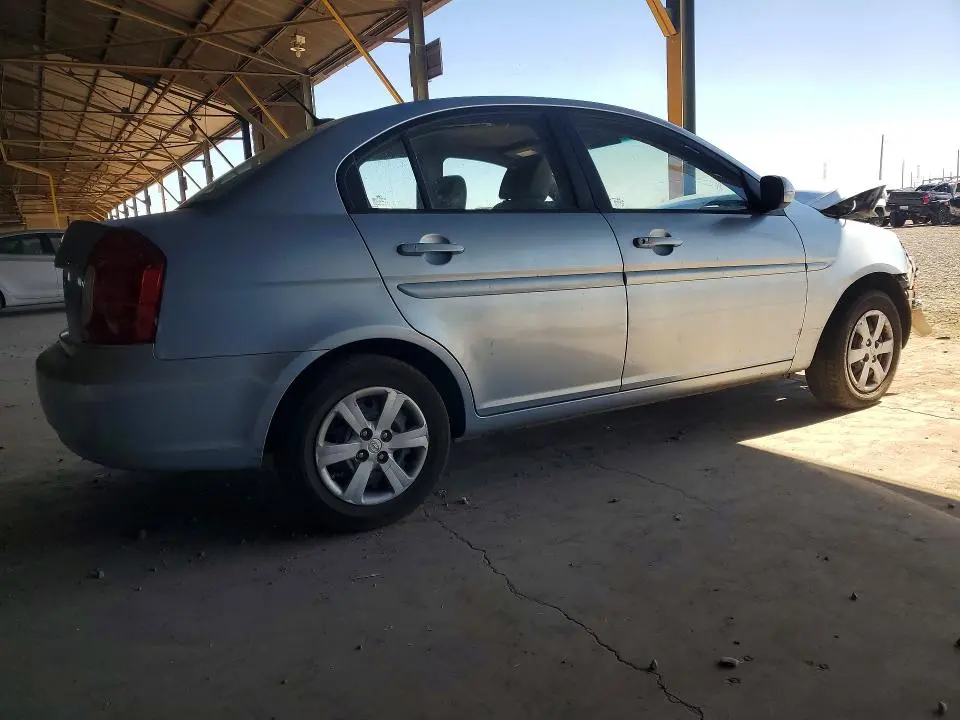2011 HYUNDAI ACCENT GLS  