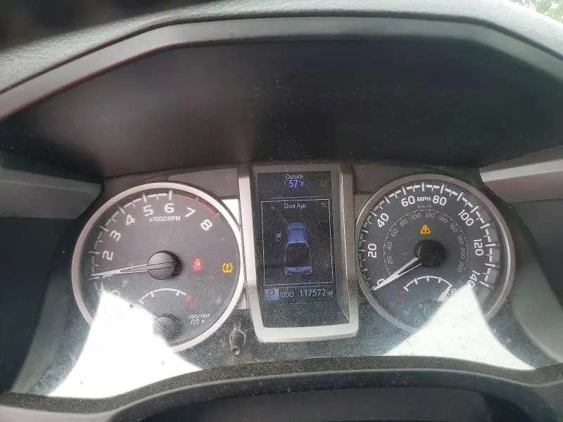 2018 TOYOTA TACOMA SR5 V6  