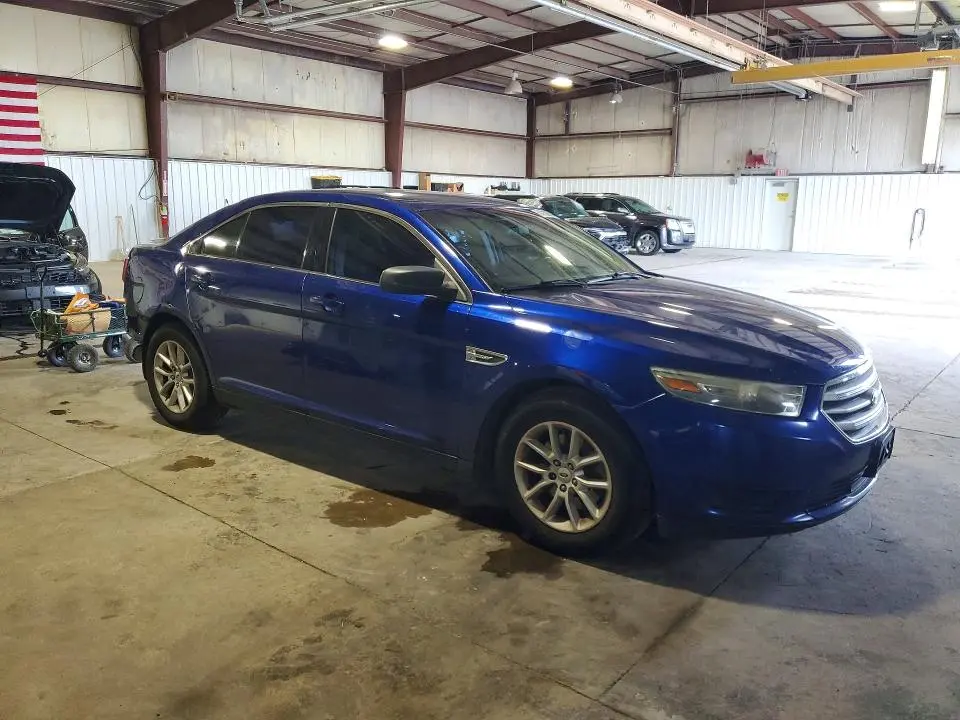 2013 FORD TAURUS SE  