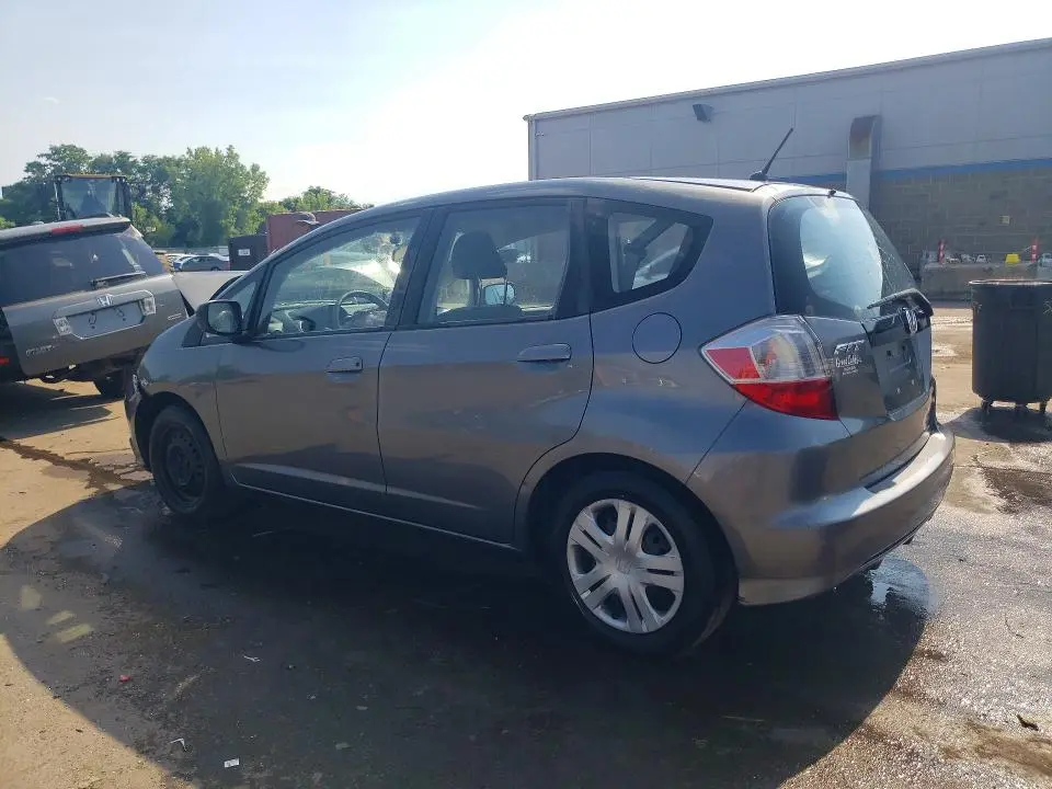 2011 HONDA FIT   