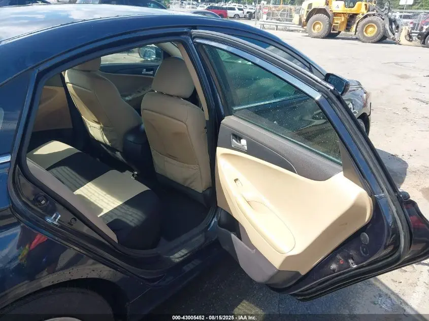 2012 HYUNDAI SONATA GLS