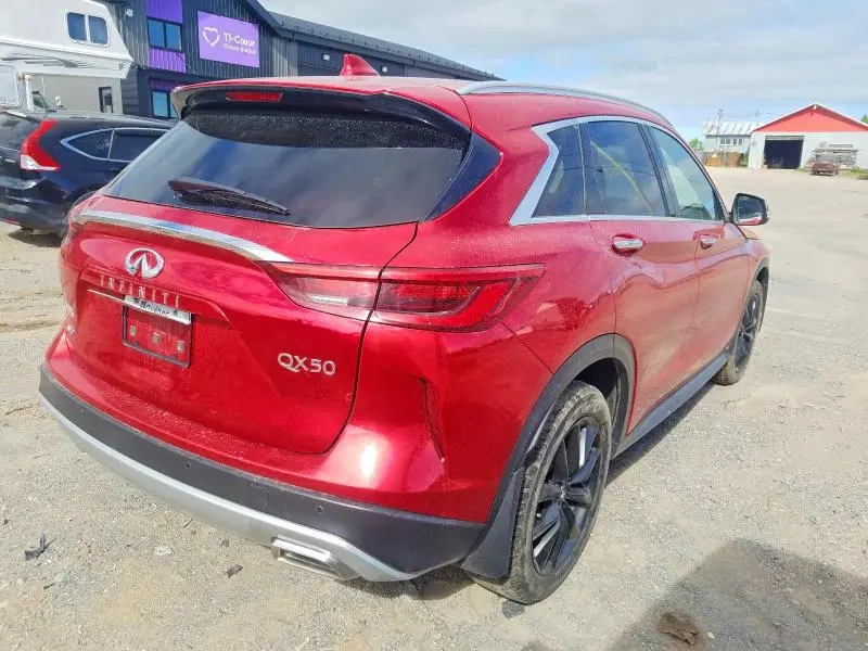 2021 INFINITI QX50 LUXE  