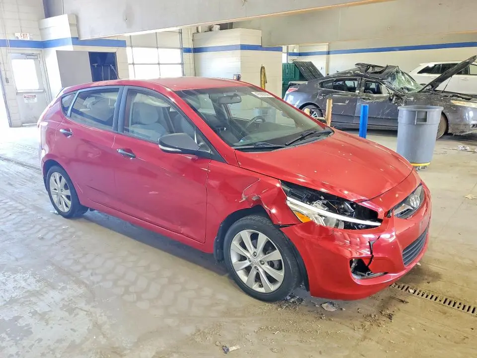 2014 HYUNDAI ACCENT SE  