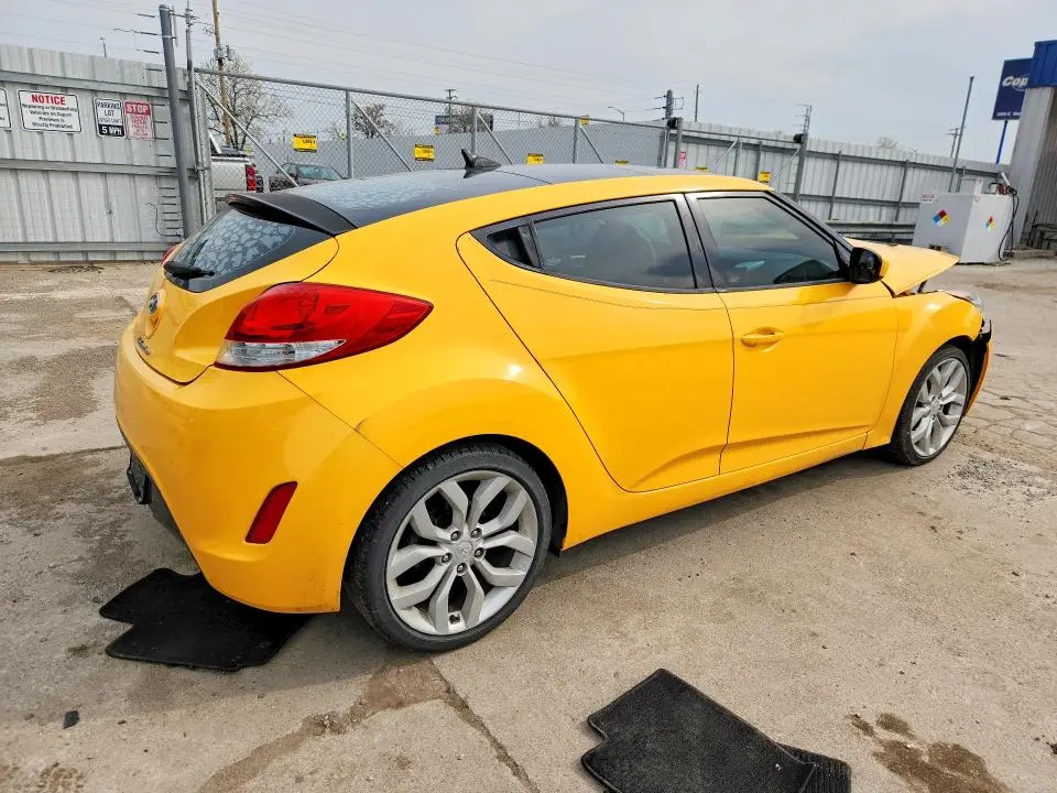 2013 HYUNDAI VELOSTER BASE  