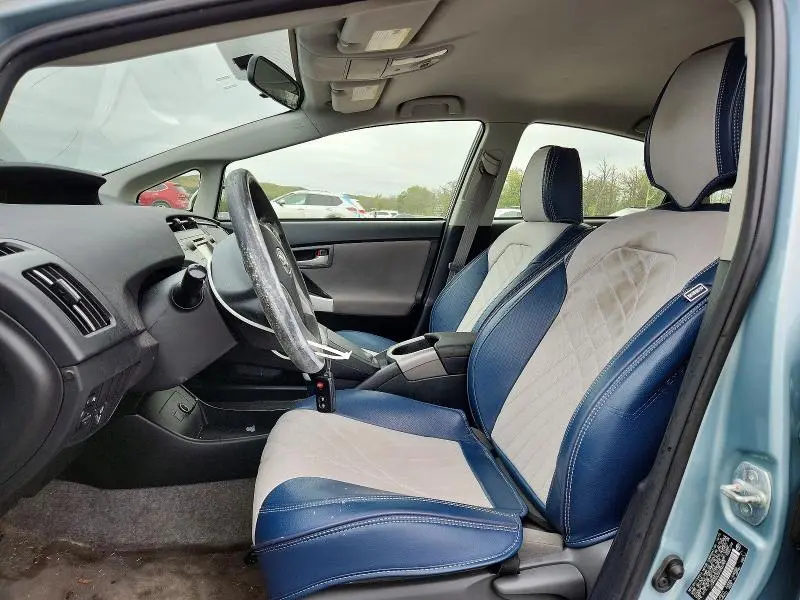 2015 TOYOTA PRIUS TWO  