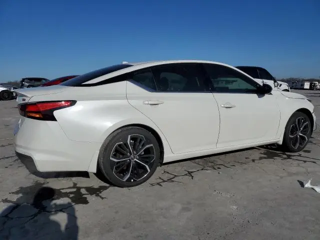 2023 NISSAN ALTIMA SR  