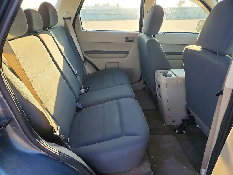 2010 FORD ESCAPE XLS  