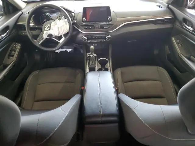 2024 NISSAN ALTIMA SV  