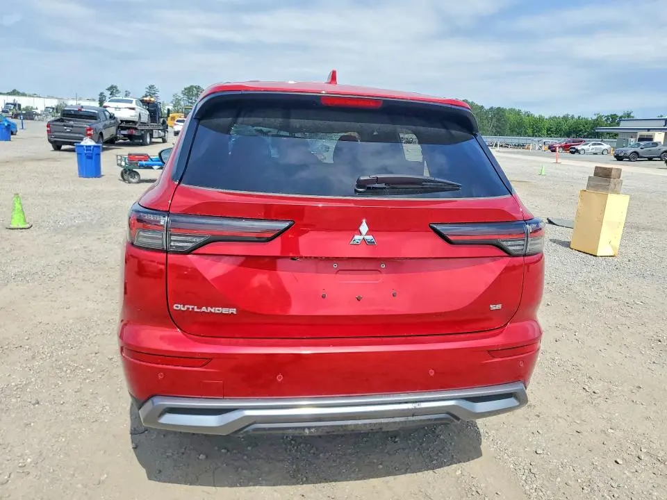2025 MITSUBISHI OUTLANDER SE  
