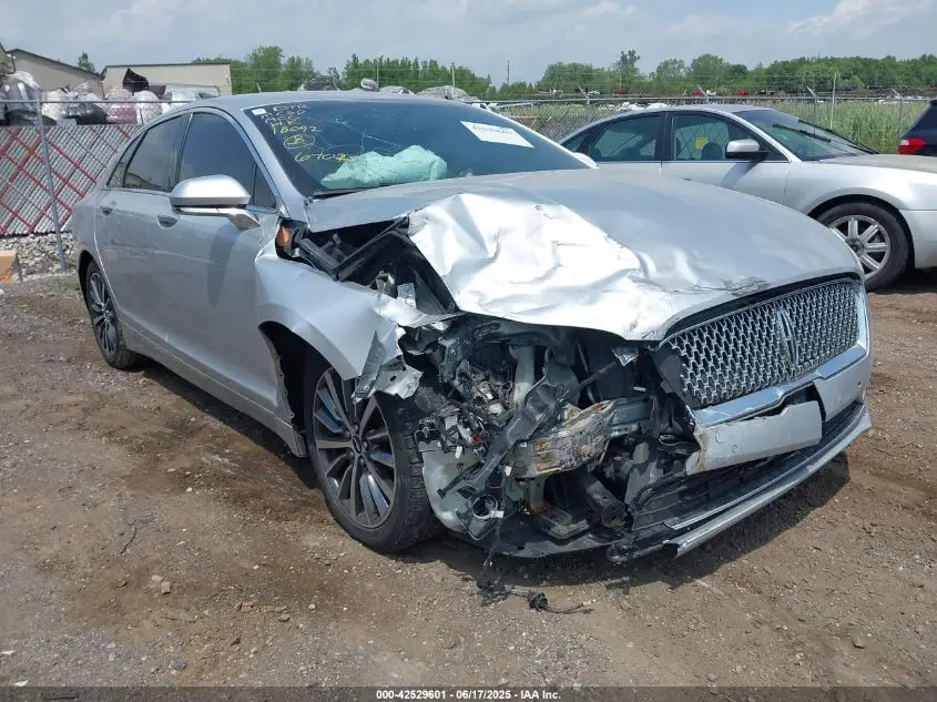 2017 LINCOLN MKZ PREMIERE