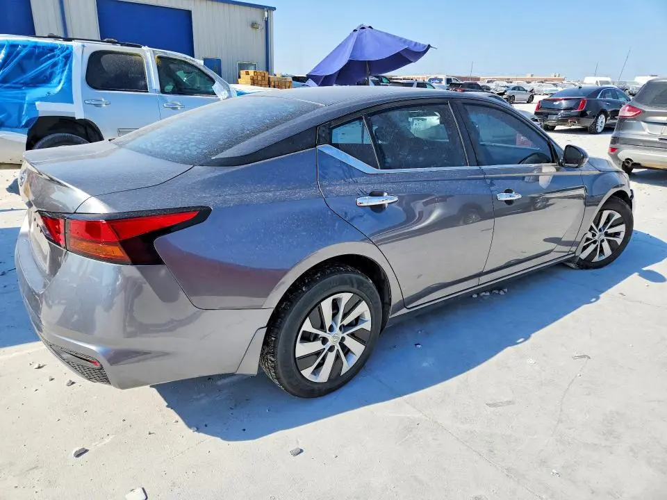 2022 NISSAN ALTIMA S  