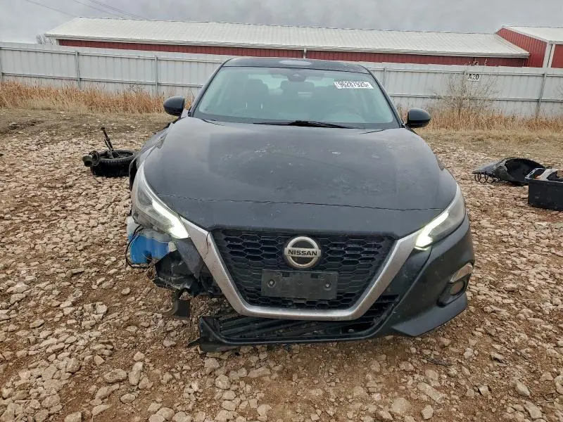 2019 NISSAN ALTIMA SL  