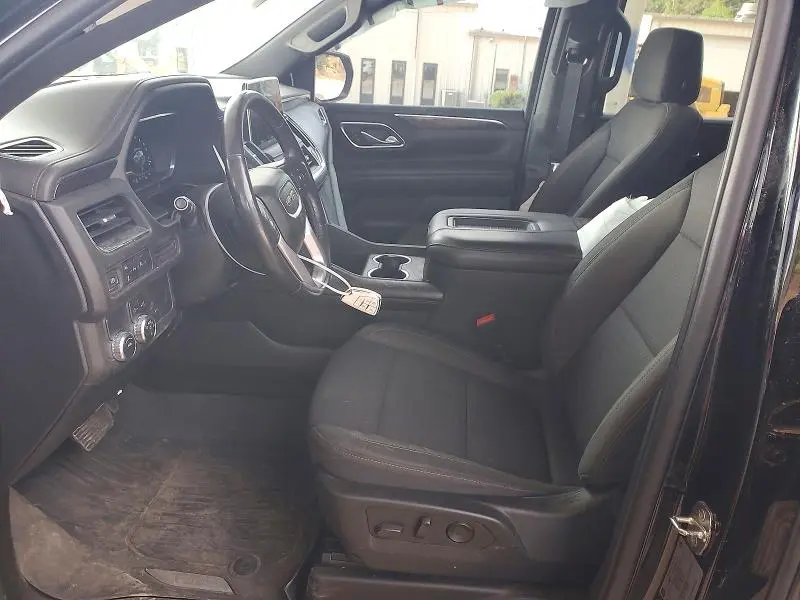 2023 GMC YUKON SLE  