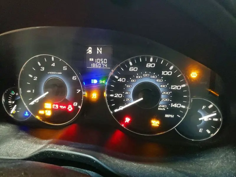 2010 SUBARU OUTBACK 2.5I PREMIUM  