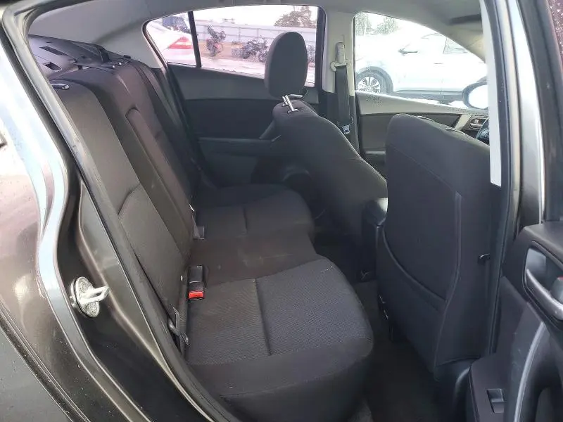 2010 MAZDA 3 I  