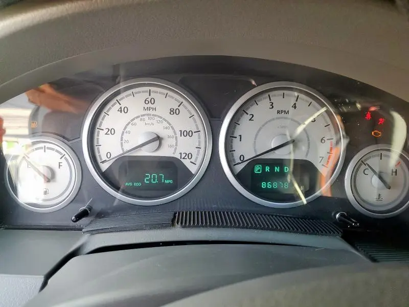 2010 CHRYSLER TOWN & COUNTRY LX  