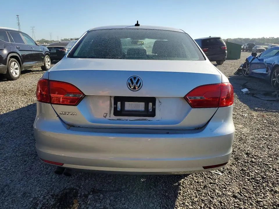 2014 VOLKSWAGEN JETTA SE  